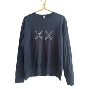 KAWS X Sesame Street UT Uniqlo Sweatshirt Black Crew Neck Unisex Size Medium